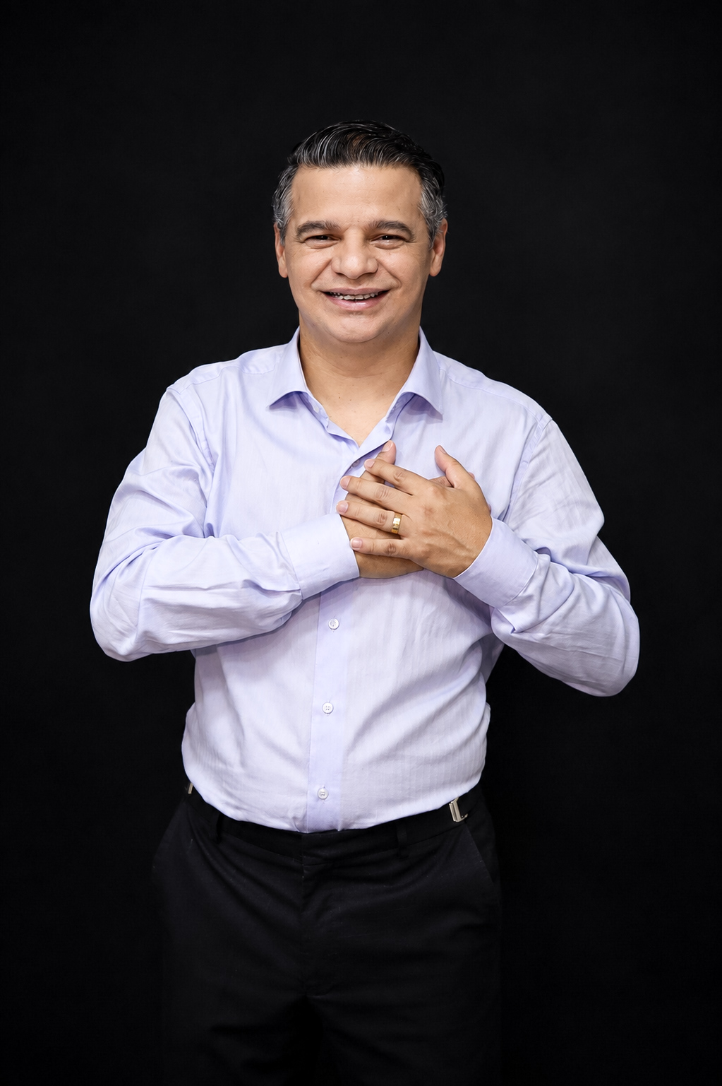 Wagner Felipe em retrato sorrindo